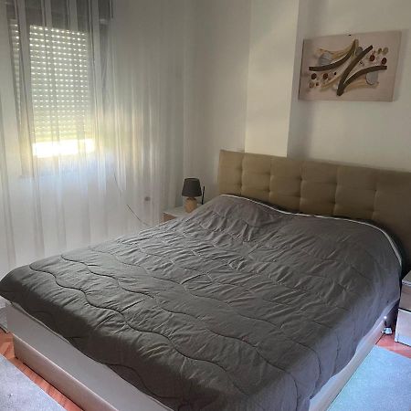 Modern Reality Apartamento Kumanovo Exterior foto